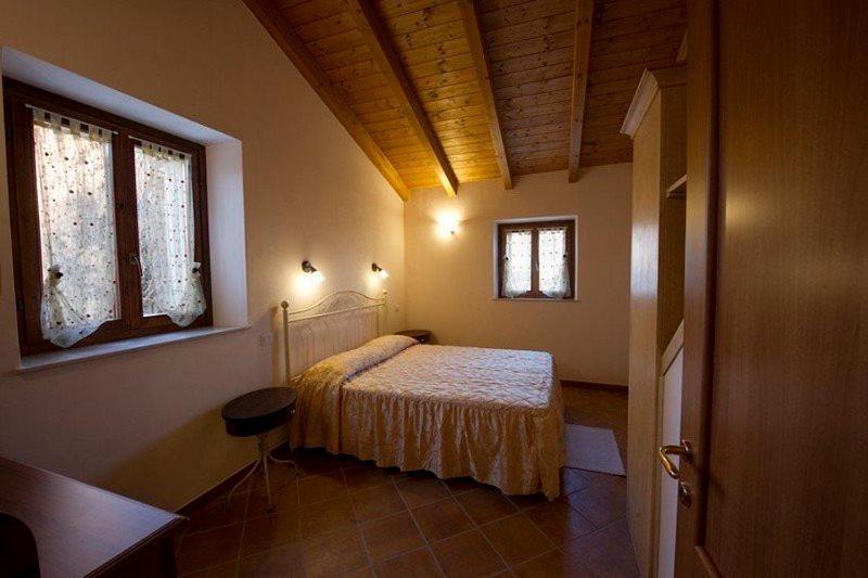 Agriturismo Della Pieve باردولينو الغرفة الصورة